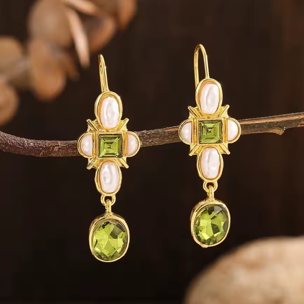Anthro Asymmetric Green Crystal & Pearl Earrings – Gold Artistic Dangle Design